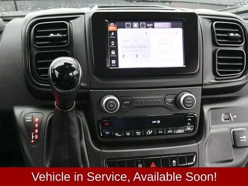 Used 2025 RAM ProMaster 2500 w/ Convenience Group image 16