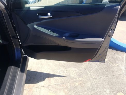 Used 2014 Hyundai Sonata GLS image 15