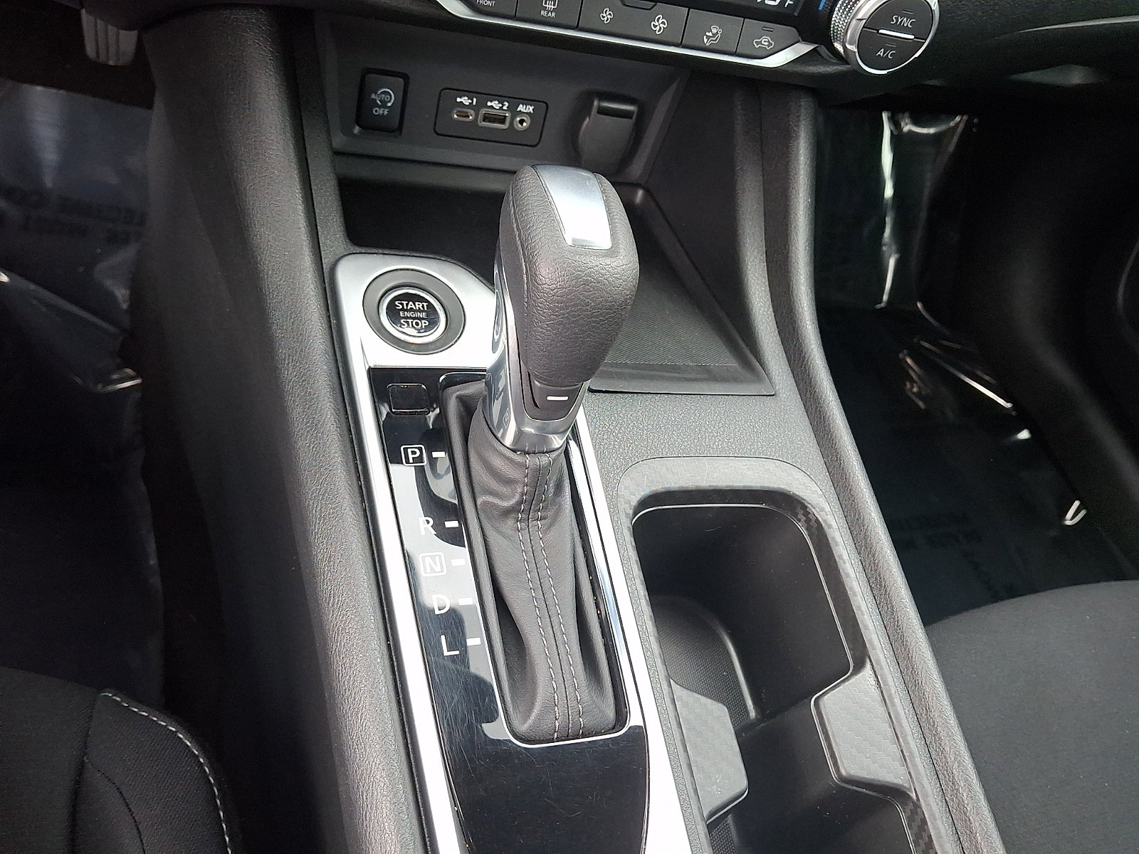 Certified 2024 Nissan Sentra SV w/ All-Weather Package FWD image 14