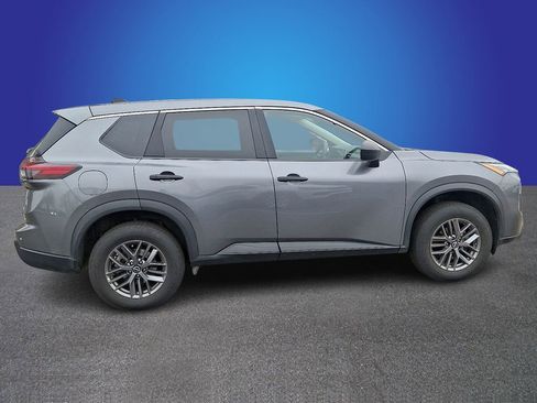 Used 2024 Nissan Rogue S image 7