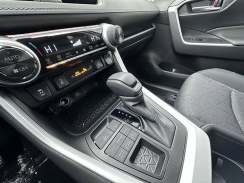 New 2025 Toyota RAV4 XLE image 29