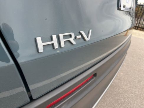 Used 2023 Honda HR-V Sport image 8