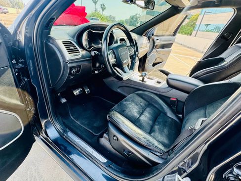 Used 2014 Jeep Grand Cherokee SRT AWD/4WD image 36