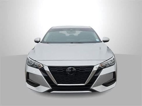 Used 2022 Nissan Sentra SV image 3
