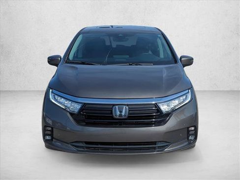 Used 2023 Honda Odyssey Touring image 2