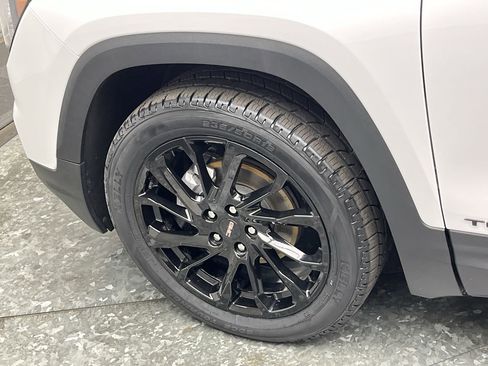 Certified 2024 GMC Terrain SLE w/ Driver Convenience Package image 31