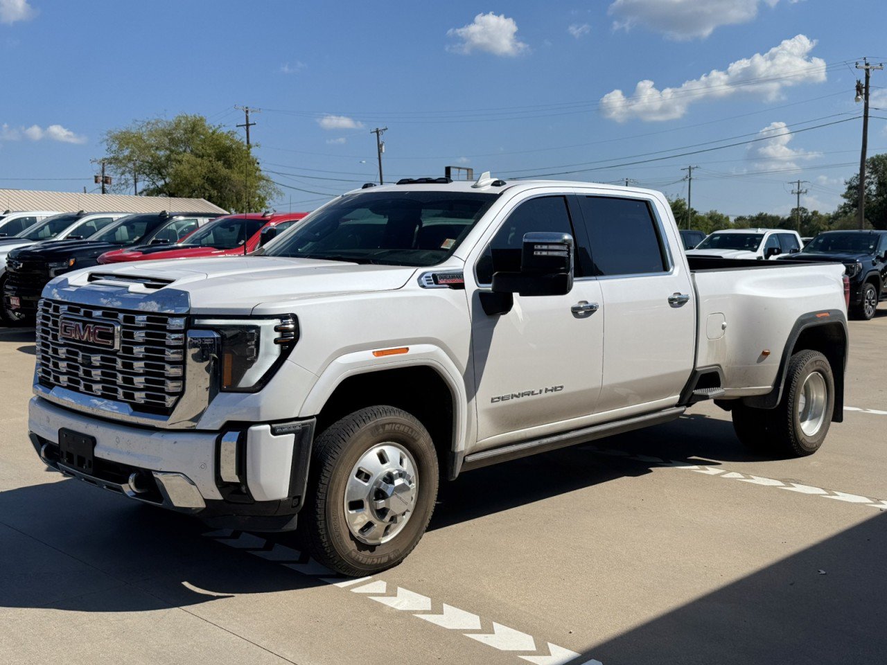 Certified 2024 GMC Sierra 3500 Denali w/ Denali Reserve Package AWD/4WD image 3