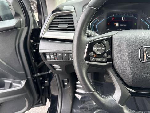 Certified 2022 Honda Odyssey Touring image 19