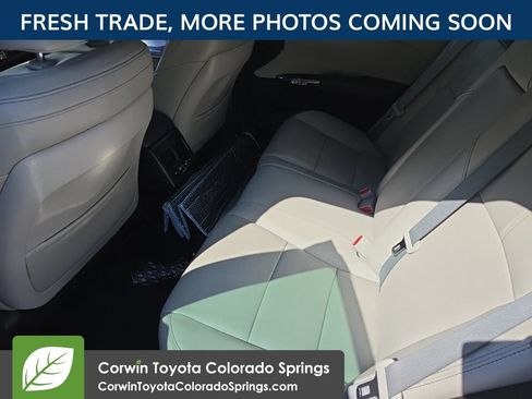 Used 2014 Toyota Avalon Limited FWD image 9