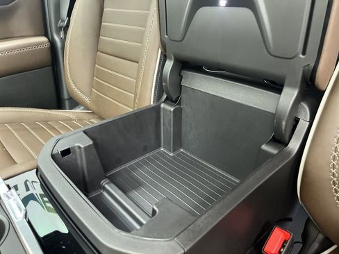 New 2026 GMC Yukon XL Denali Ultimate AWD/4WD image 21