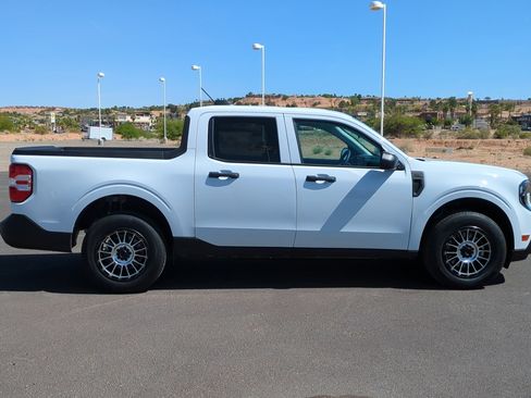 Used 2025 Ford Maverick XL w/ Equipment Group 101A image 2