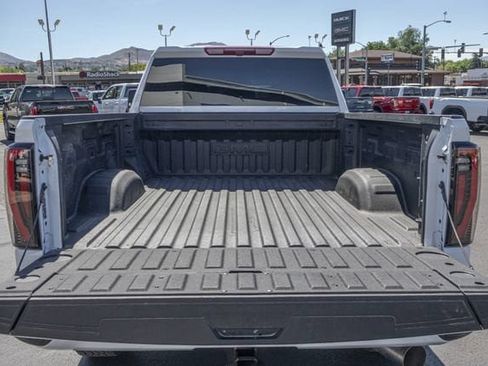 Used 2026 GMC Sierra 2500 AT4 AWD/4WD image 14
