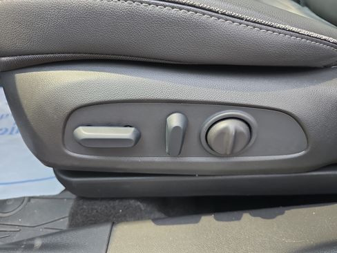 Used 2023 Buick Encore GX Essence w/ Experience Buick Package AWD/4WD image 22