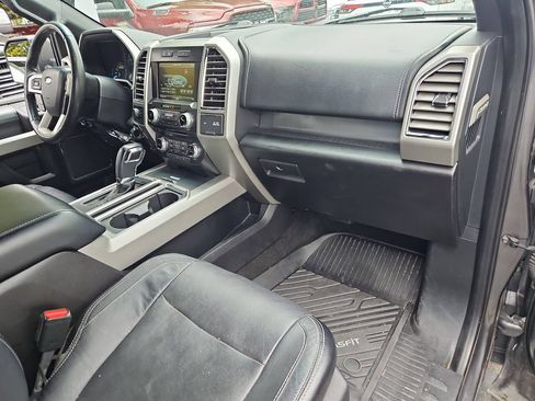 Used 2015 Ford F150 Lariat w/ Equipment Group 501A Mid AWD/4WD image 17