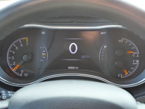 Used 2015 Jeep Grand Cherokee Altitude image 22