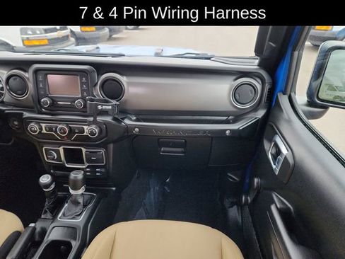 Used 2021 Jeep Wrangler Sport image 23