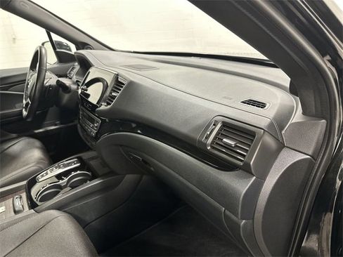 Used 2022 Honda Pilot Black Edition image 30
