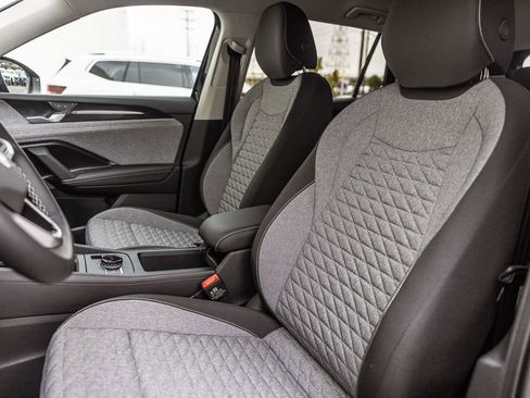 New 2026 Volkswagen Tiguan S FWD image 8