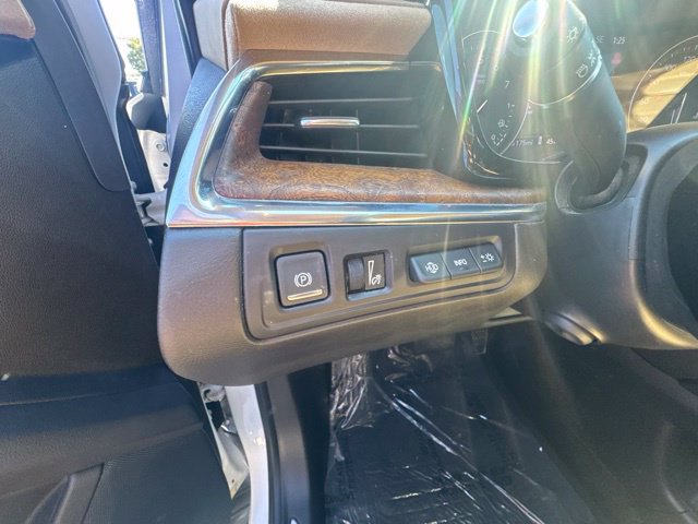 Used 2020 Cadillac XT5 Premium Luxury w/ Platinum Package FWD image 20