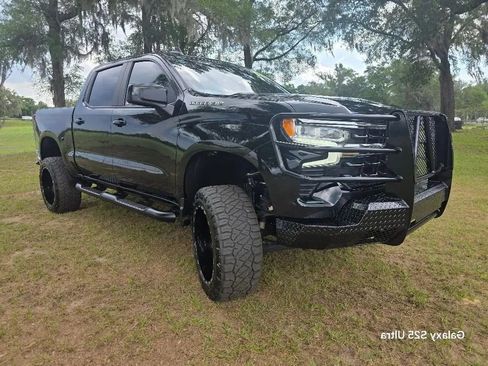 Used 2022 Chevrolet Silverado 1500 RST RWD image 2