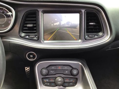 Used 2015 Dodge Challenger SXT Plus w/ Driver Convenience Group RWD image 30