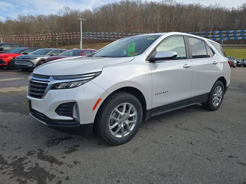 Used 2024 Chevrolet Equinox LT w/ LPO, Floor Liner Package image 10