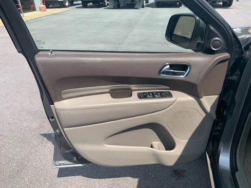 Used 2013 Dodge Durango SXT w/ Trailer Tow Group IV image 8