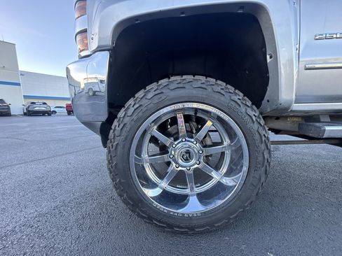 Used 2018 Chevrolet Silverado 2500 LTZ w/ Duramax Plus Package image 10