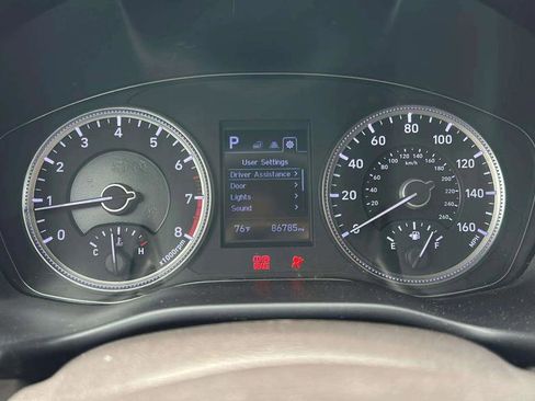 Used 2020 Hyundai Santa Fe SE FWD image 18