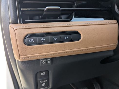 Used 2026 INFINITI QX80 Luxe RWD image 16