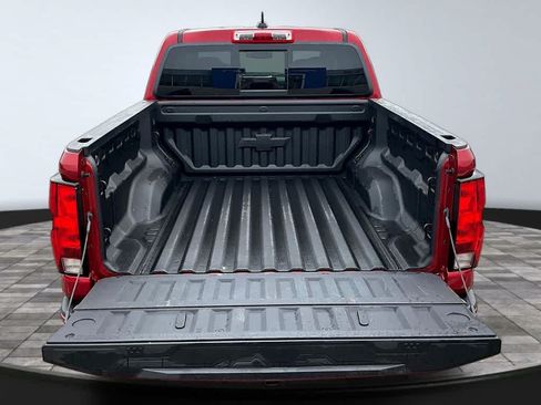 Used 2024 Chevrolet Colorado LT w/ LT Convenience Package RWD image 9