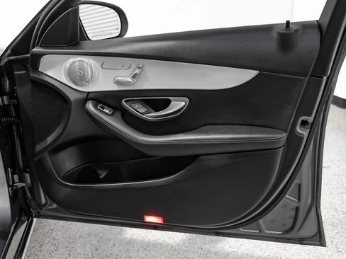 Used 2020 Mercedes-Benz C 300 Sedan image 44