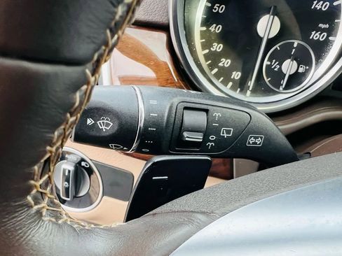 Used 2013 Mercedes-Benz ML 350 2WD image 35