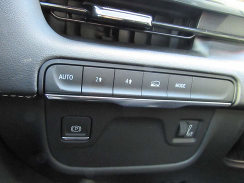 Used 2021 Cadillac Escalade ESV Premium Luxury image 24