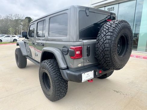 Used 2020 Jeep Wrangler Unlimited Rubicon w/ Quick Order Package 28Y Recon AWD/4WD image 3