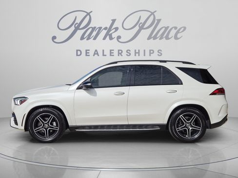 Used 2022 Mercedes-Benz GLE 350 w/ AMG Line Exterior image 2