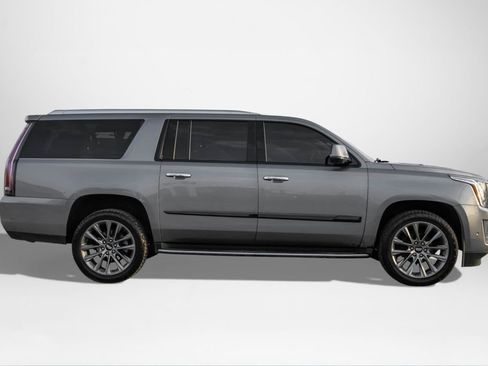 Used 2020 Cadillac Escalade ESV Luxury w/ Escalade Sport Edition image 5