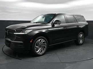 Used 2025 Lincoln Navigator Reserve AWD/4WD video 1