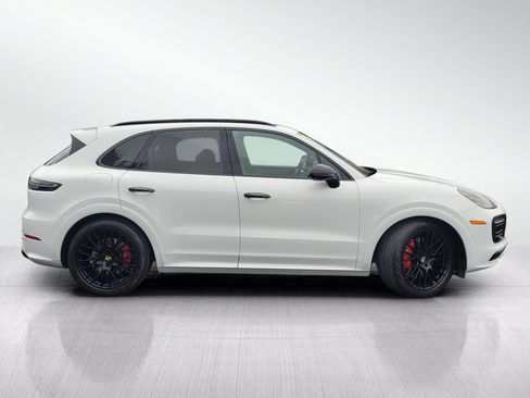 Used 2021 Porsche Cayenne GTS AWD/4WD image 3