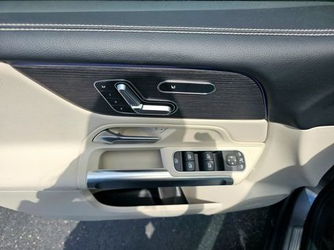 New 2026 Mercedes-Benz GLB 250 4MATIC image 20