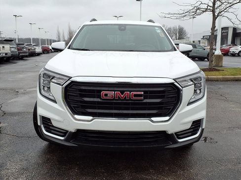 Certified 2022 GMC Terrain SLE w/ Driver Convenience Package image 27