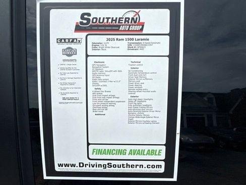 Used 2025 RAM 1500 Laramie AWD/4WD image 11