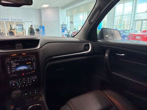 Used 2015 Chevrolet Traverse LTZ image 30