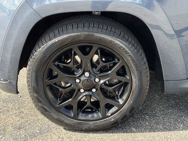 Used 2021 Jeep Grand Cherokee Limited w/ Sun & Sound Group AWD/4WD image 10