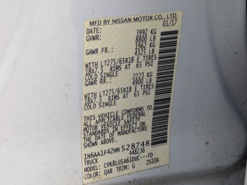 Used 2017 Nissan Titan PRO-4X AWD/4WD image 20