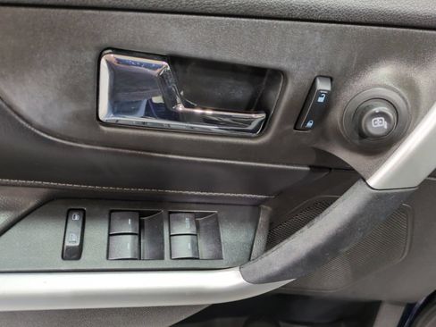 Used 2012 Ford Edge SE FWD image 16