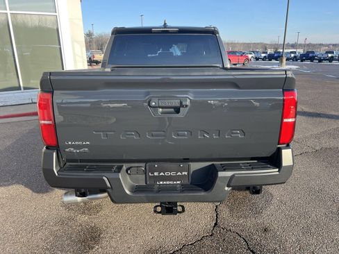 Used 2024 Toyota Tacoma SR image 11