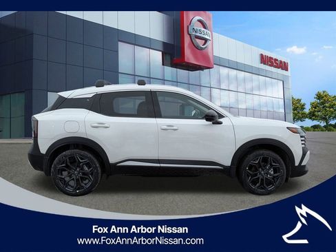 New 2026 Nissan Kicks SR w/ SR Premium Package image 6