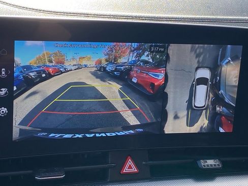 Used 2023 Kia Sportage SX image 15