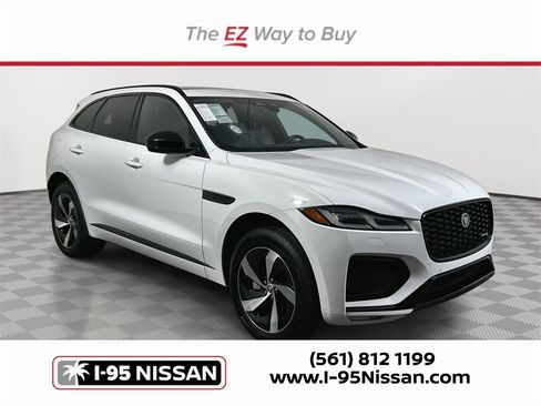 Used 2024 Jaguar F-PACE R-Dynamic S image 1